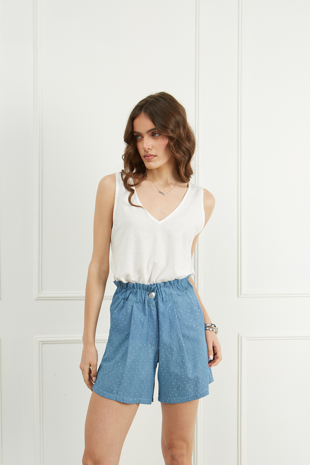 26zm8742 Shorts jean strass - Image 1